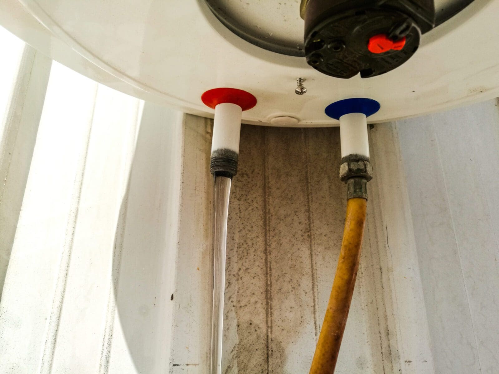 Electric geyser tank leakaging