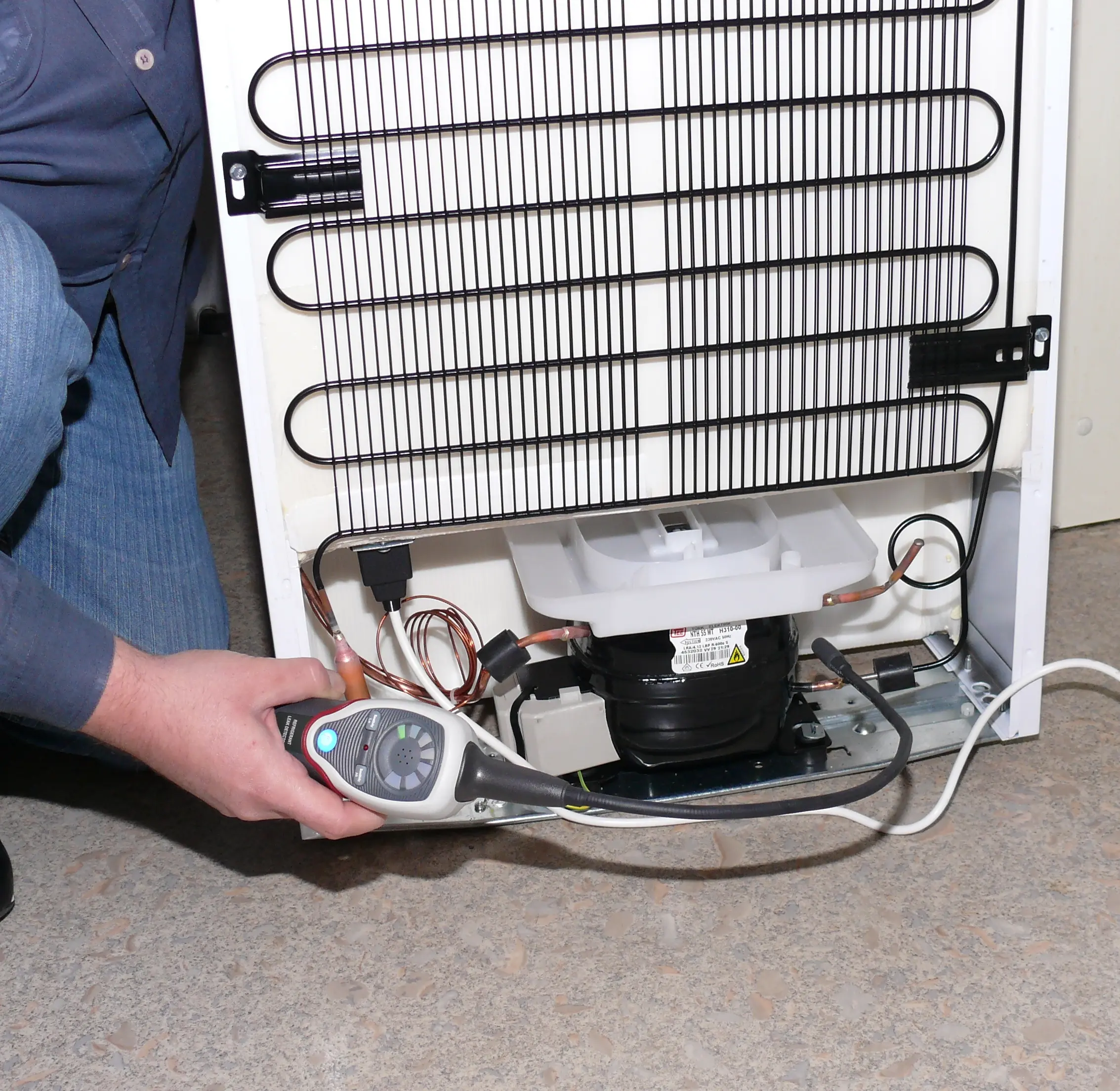 Refrigerator leak testing